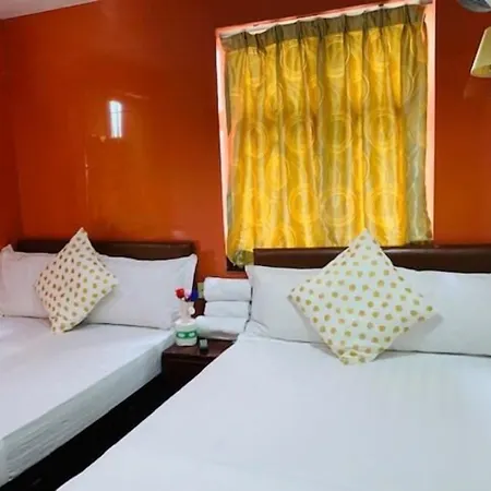 Woodstock Hostel-3