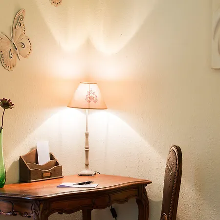 B&B Le Logis Du Mas-3