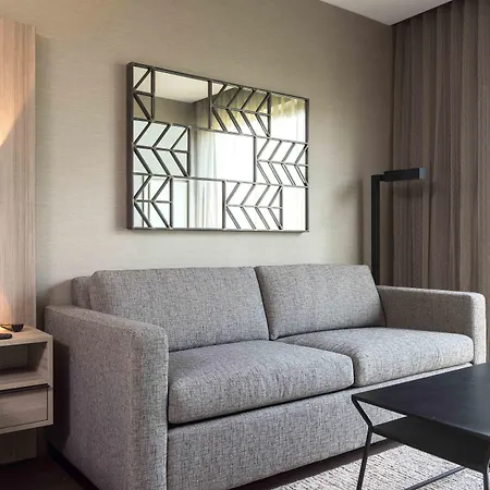 Ac Hotel By Marriott Boston Cleveland Circle-2