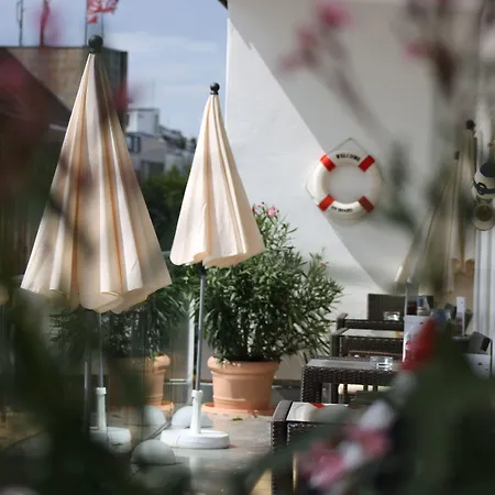 Hotel Am Markt-2