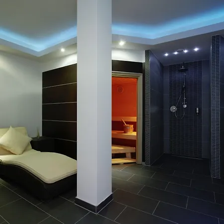Central Hotel-3