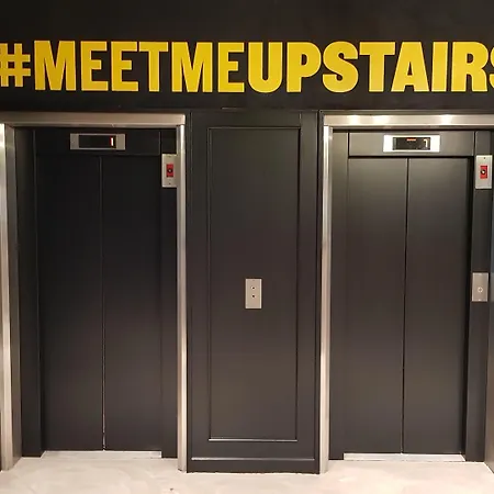 Upstairs Hotel-3