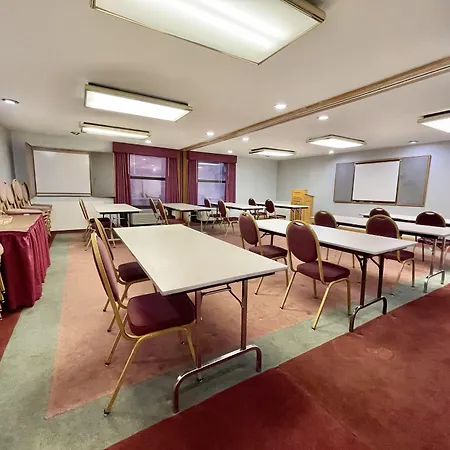 Fairbridge Inn & Suites Fort Wayne-3
