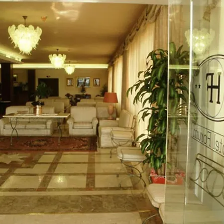 Hotel Forum-2