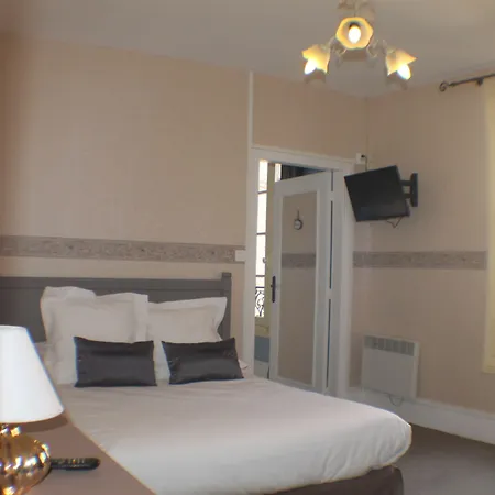 Hotel Raymond VII-3