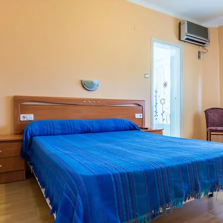 Hostal Urgell-3
