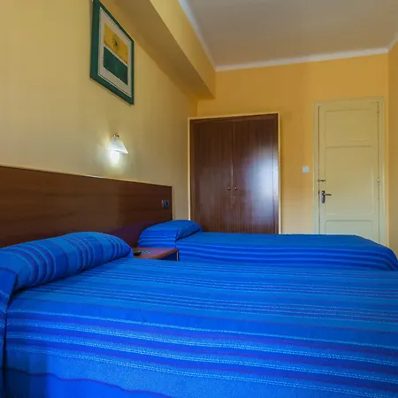 Hostal Urgell-2