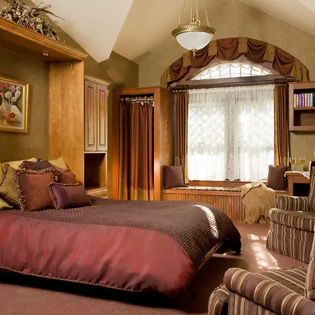 Berry Manor Inn-3
