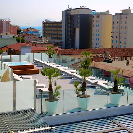 Monaco Suites Hotel-3