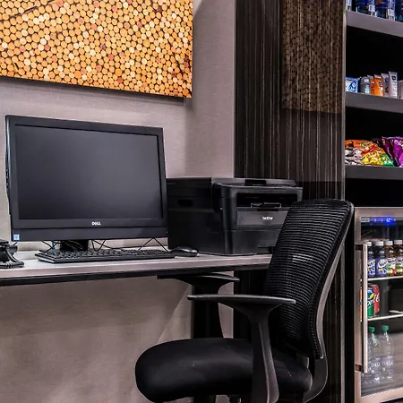 Best Western Plus Temecula Wine Country Hotel & Suites-3