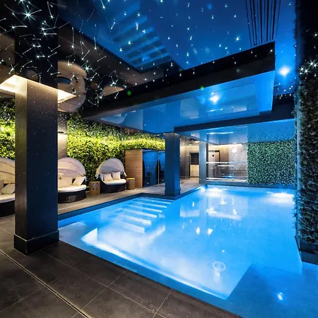 Voco Strasbourg Centre - The Garden By Ihg-2