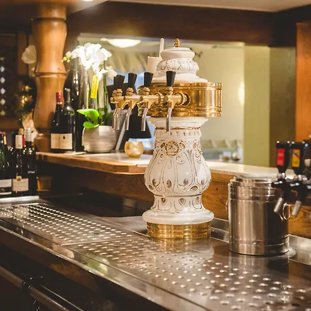 Hotel&Restaurant Zum Vater Rhein-3