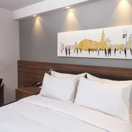 Hampton By Hilton Poznan Old Town-3
