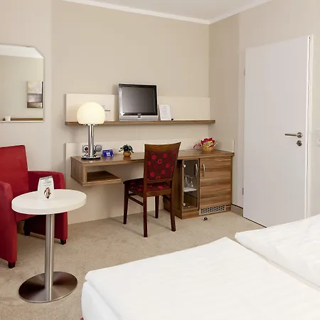 Hotel Bavaria Oldenburg-3