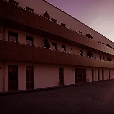 Apartment Hotel 37-2