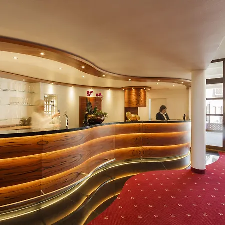 Hotel Schwärs Löwen Freiburg-3