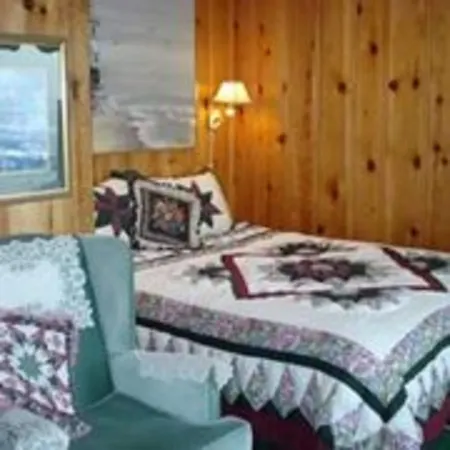Breyhouse B&B-3