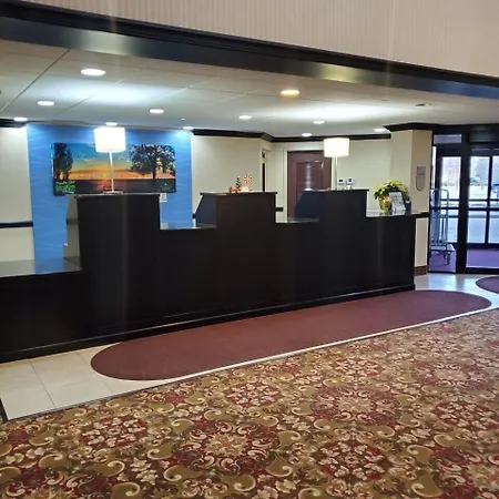 Holiday Inn Express Mentor Banquet Center By Ihg-3