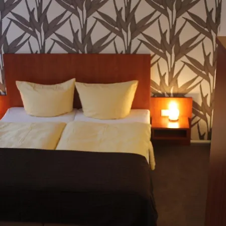 Hotel Schwarzer Adler Jever-2