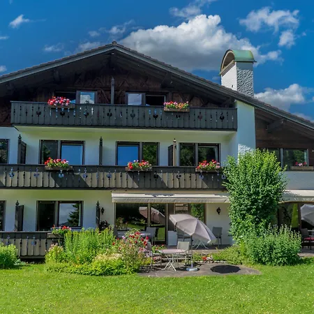 Hotel Garni Zugspitz-2