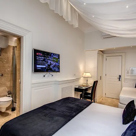 Hotel Dei Quiriti Suite-3