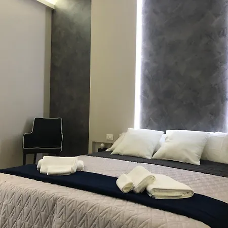 Turin Central Rooms-2