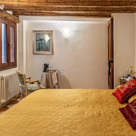Luxury Venetian Rooms-2