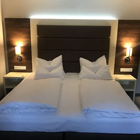 Hotel Haus Delecke-2