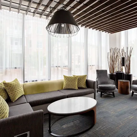 Courtyard By Marriott Knoxville Downtown-2