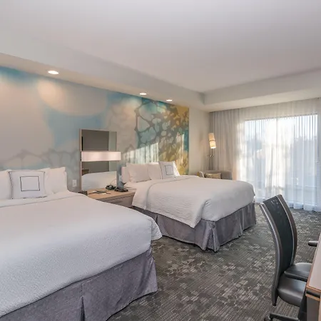 Courtyard By Marriott West Springfield-2