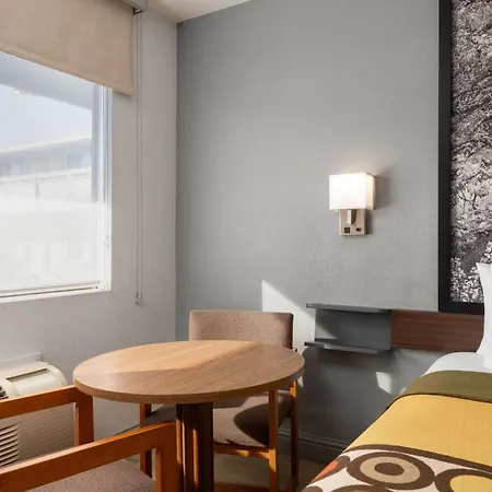 Super 8 By Wyndham Fort Bragg-2