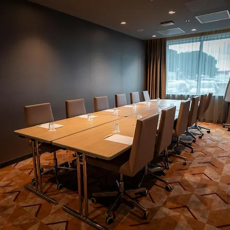 Holiday Inn - Eindhoven Airport By Ihg-3