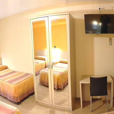 Hostal Hispanico I-3