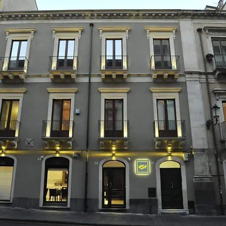 Etnea 454 Catania Luxury Rooms-3
