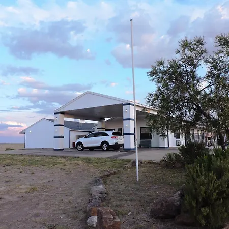 Riata Inn - Marfa-3