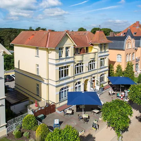 Hotel Villa Seeschlößchen-3