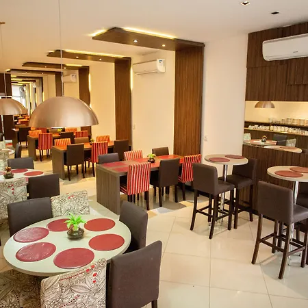 Carlton Plaza Torre-3