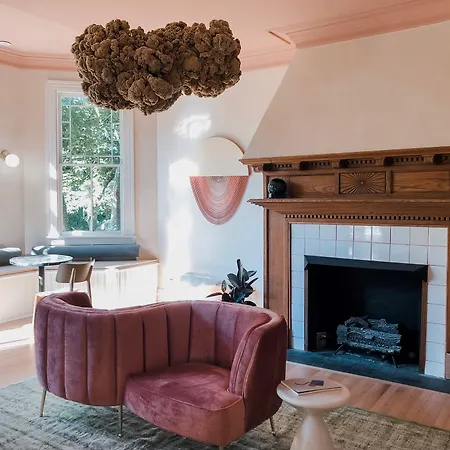 Dreamers Bnb-2