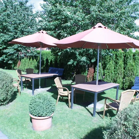 Hotel Vier Linden-2
