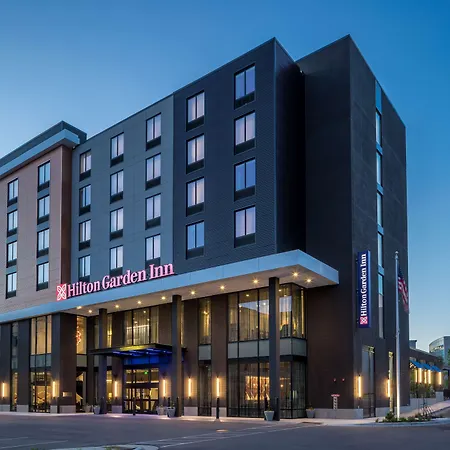Hilton Garden Inn Madison Downtown, Wi-3