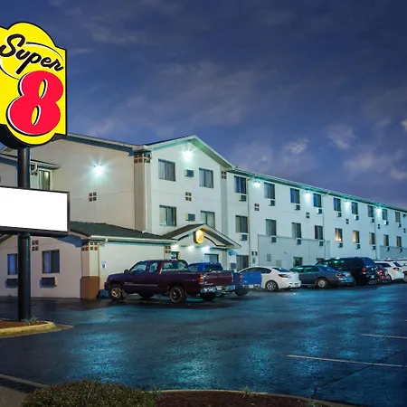 Super 8 By Wyndham Hot Springs-2