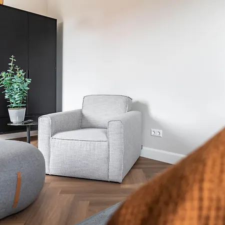 Limehome The Hague Keizerstraat-3