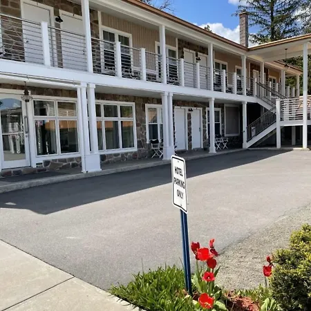 Lake Front Hotel-2