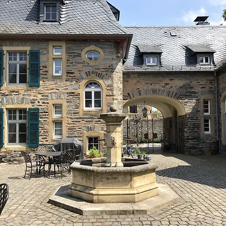 Schloss Lieser, Autograph Collection-2