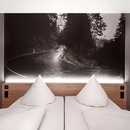 Hotel Schwarzwälder Hof-3