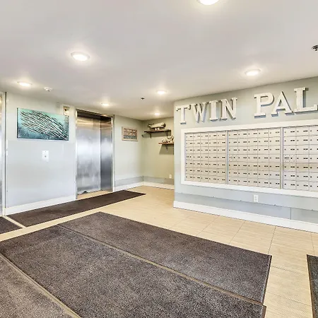 Twin Palms Resort By Book That Condo-2