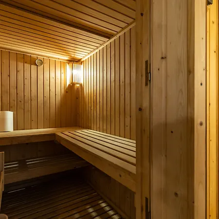 Estoril Luxury Suites & Spa-3