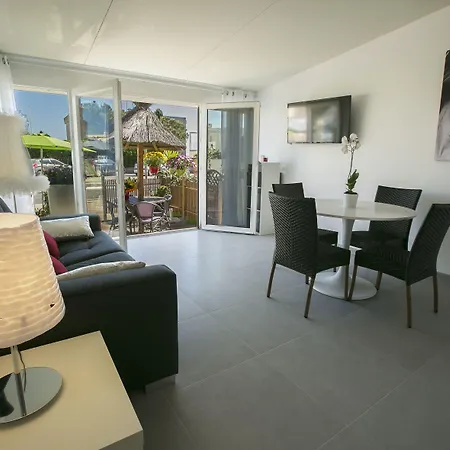Le Grand Large Bord de Mer Hotel&Appartements-3