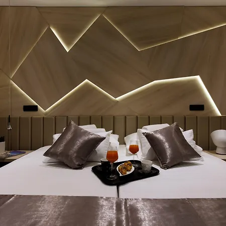Sailor Boutique Rooms-2