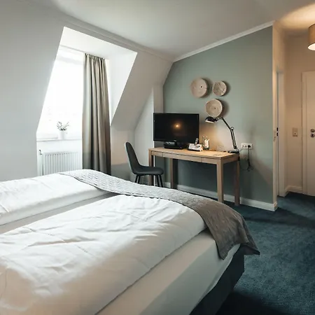 Hotel Freihof am Roland-2